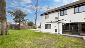 Photo 35- click for photo gallery